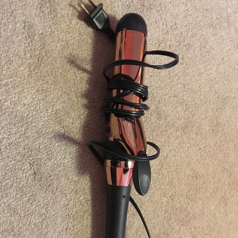 CONAIR Curling Iron Wide Barrel 5/$25!